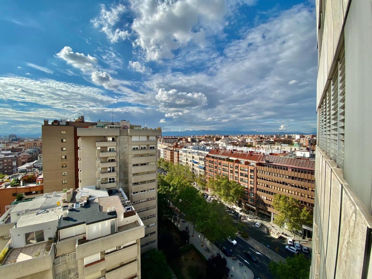 Ferienwohnung Charming Eurobuilding Skyline Madrid Exterior foto